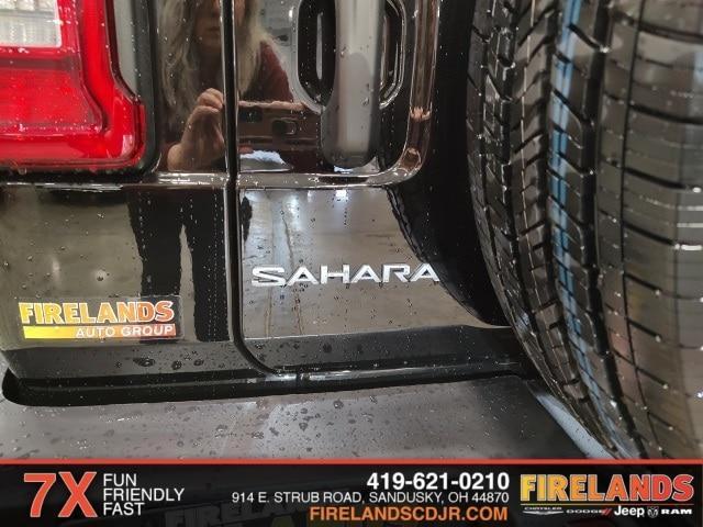 Photo of 2025 Black Jeep Wrangler