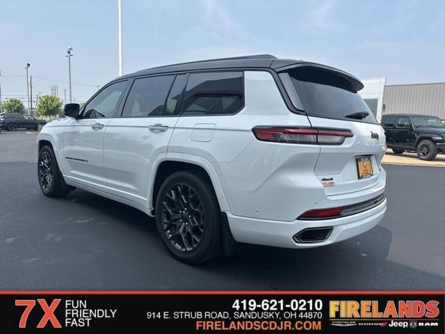 Photo of 2024 Bright White Jeep Grand Cherokee L