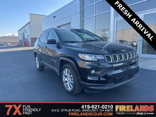 Photo of 2024 Diamond Black Jeep Compass