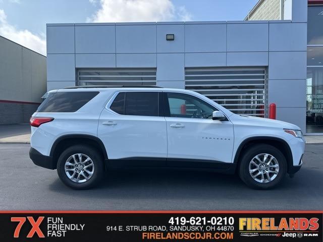 Photo of 2021 Summit White Chevrolet Traverse