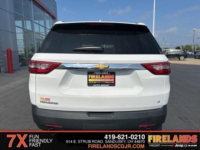 Photo of 2021 Summit White Chevrolet Traverse