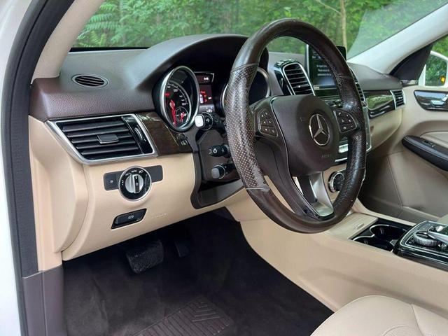 Photo of 2018 White Mercedes-Benz GLE 350