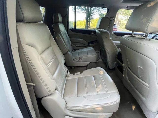 Photo of 2016 White GMC Yukon XL