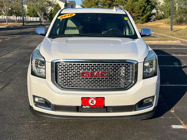 Photo of 2016 White GMC Yukon XL