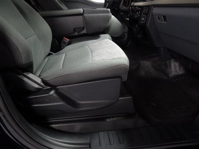 Photo of 2023 Agate Black Metallic Ford F-350