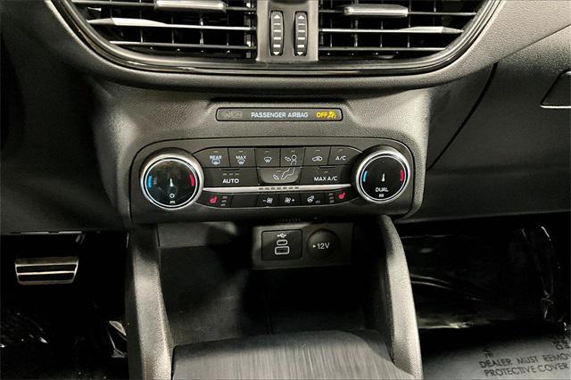 Photo of 2024 Iconic Silver Metallic Ford Escape