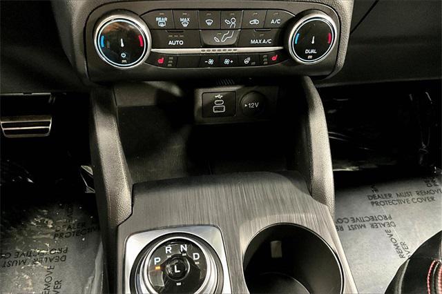Photo of 2024 Iconic Silver Metallic Ford Escape