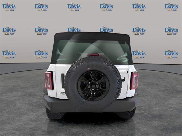 Photo of 2024 Oxford White Ford Bronco