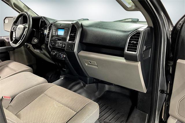 Photo of 2017 Magnetic Ford F-150