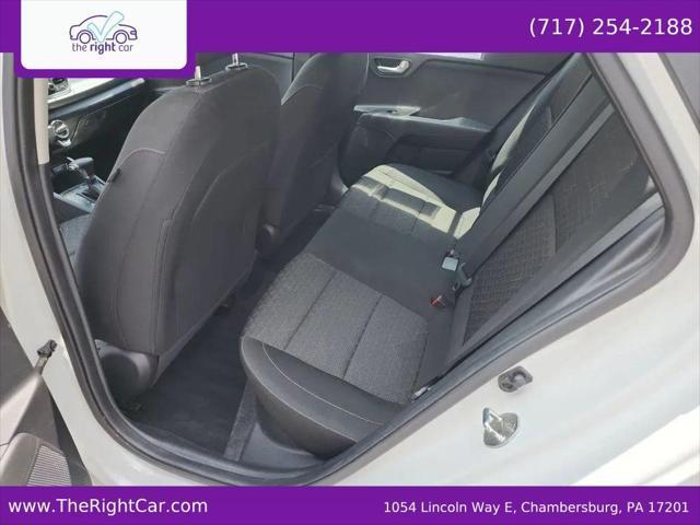 Photo of 2020 Clear White Kia Rio