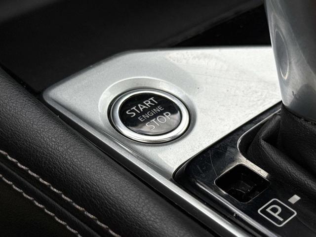 Photo of 2023 Garnet Pearl Nissan Altima