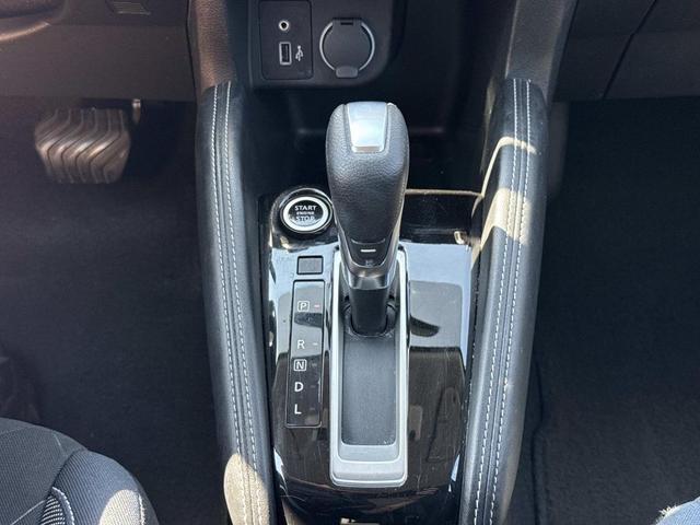 Photo of 2018 Super Black Nissan Kicks