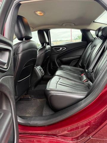 Photo of 2015 Velvet Red Pearlcoat Chrysler 200