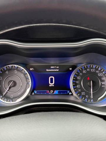 Photo of 2015 Velvet Red Pearlcoat Chrysler 200