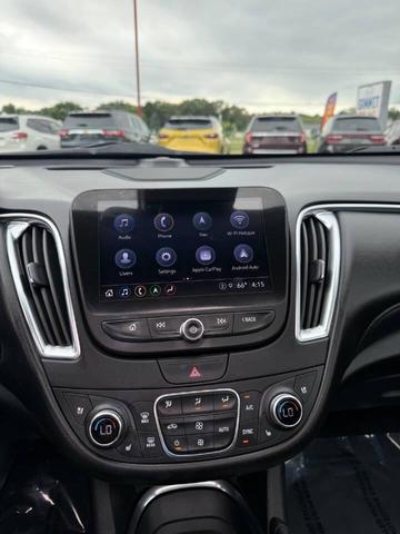 Photo of 2022 Mosaic Black Metallic Chevrolet Malibu
