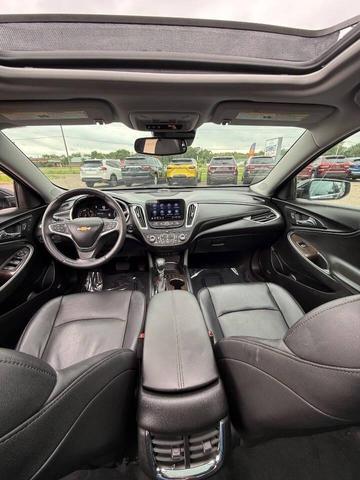 Photo of 2022 Mosaic Black Metallic Chevrolet Malibu