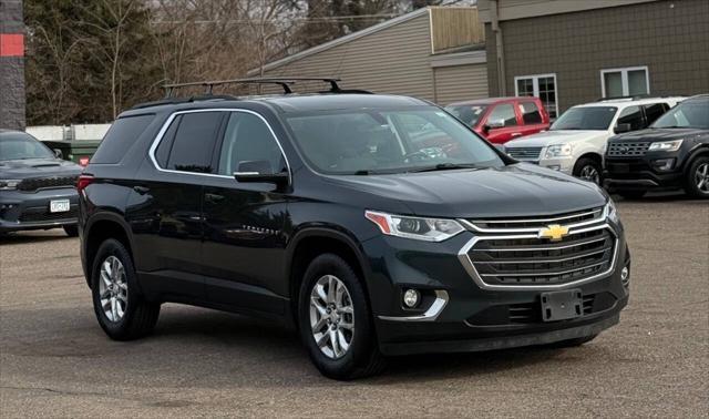 Photo of 2020 Graphite Metallic Chevrolet Traverse
