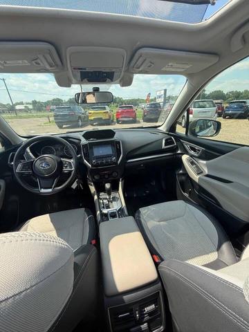 Photo of 2019 Crystal White Pearl Subaru Forester