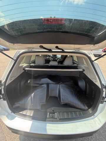 Photo of 2019 Crystal White Pearl Subaru Forester