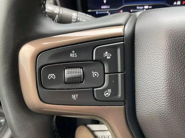 Photo of 2023 Black Chevrolet Suburban