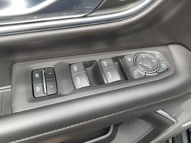 Photo of 2023 Black Chevrolet Suburban