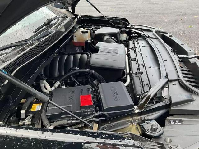 Photo of 2023 Black Chevrolet Suburban