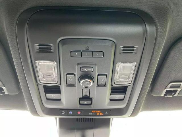 Photo of 2023 Black Chevrolet Suburban