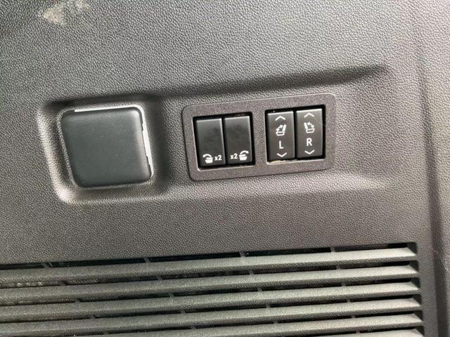 Photo of 2023 Black Chevrolet Suburban