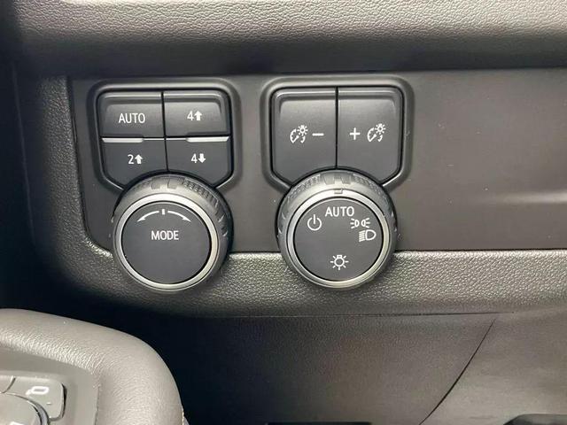 Photo of 2023 Black Chevrolet Suburban