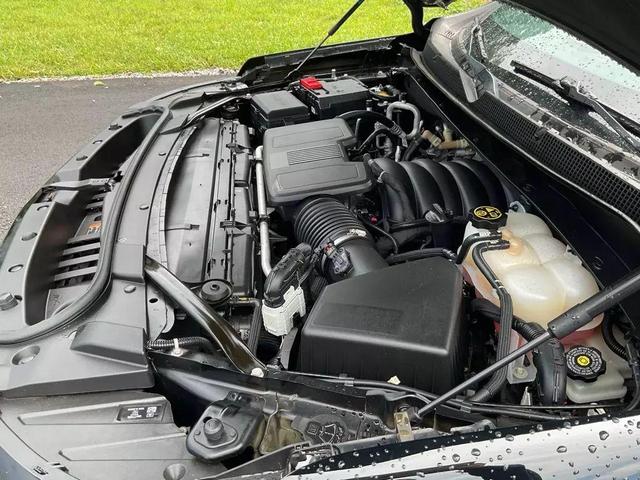 Photo of 2023 Black Chevrolet Suburban