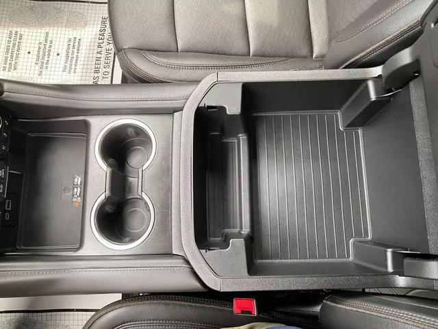 Photo of 2023 Black Chevrolet Suburban