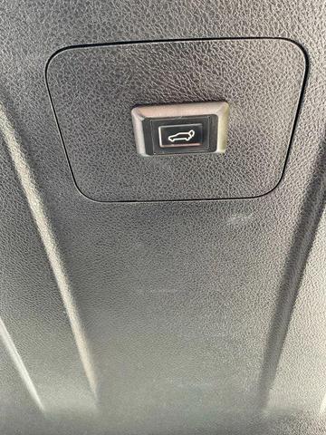 Photo of 2018 Super White Toyota 4Runner