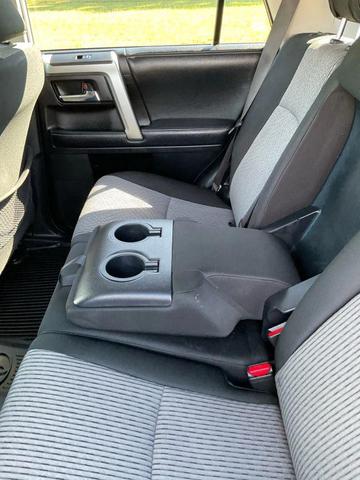 Photo of 2018 Super White Toyota 4Runner