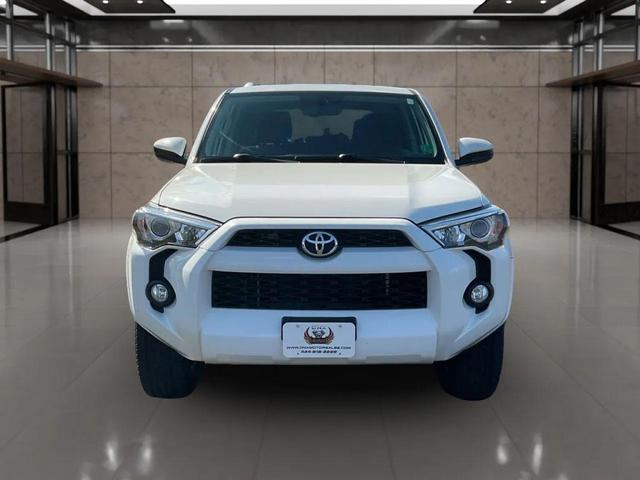 Photo of 2018 Super White Toyota 4Runner