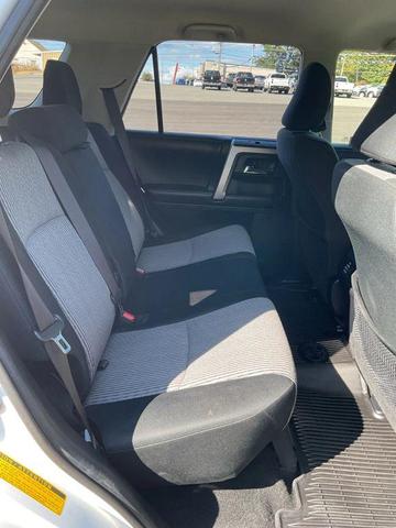 Photo of 2018 Super White Toyota 4Runner
