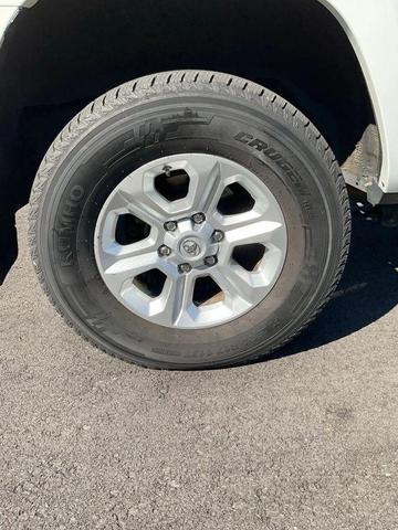 Photo of 2018 Super White Toyota 4Runner