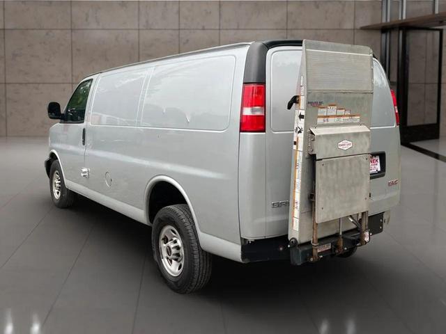 Photo of 2020 Quicksilver Metallic GMC Savana 3500