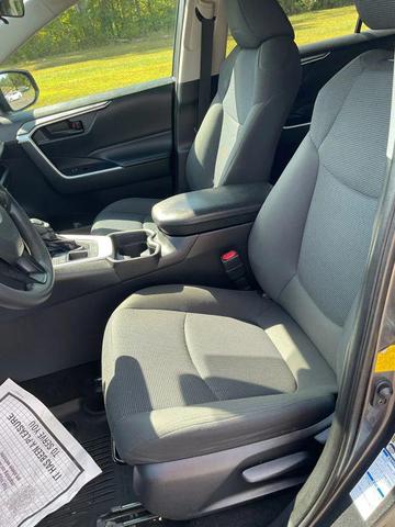 Photo of 2019 Magnetic Gray Metallic Toyota RAV4