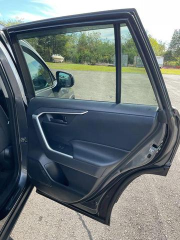 Photo of 2019 Magnetic Gray Metallic Toyota RAV4