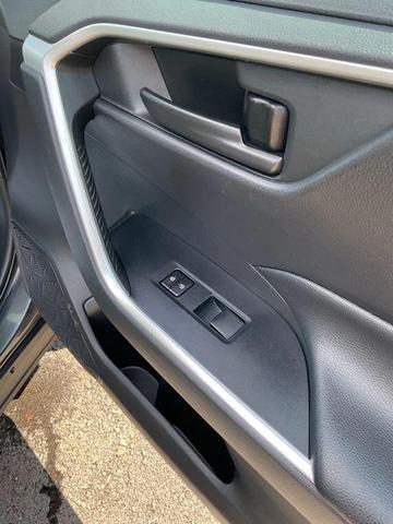 Photo of 2019 Magnetic Gray Metallic Toyota RAV4