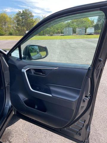 Photo of 2019 Magnetic Gray Metallic Toyota RAV4