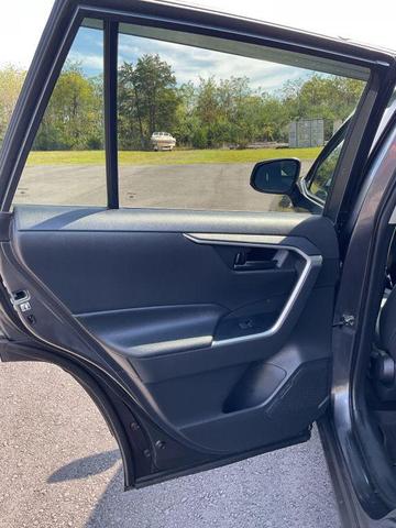 Photo of 2019 Magnetic Gray Metallic Toyota RAV4