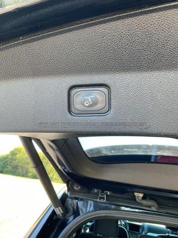 Photo of 2017 Shadow Black Ford Explorer