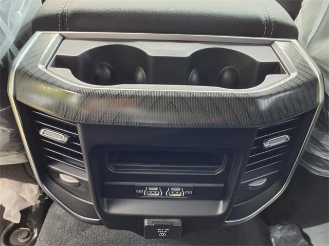 Photo of 2025 Granite Crystal Metallic Clearcoat RAM 2500
