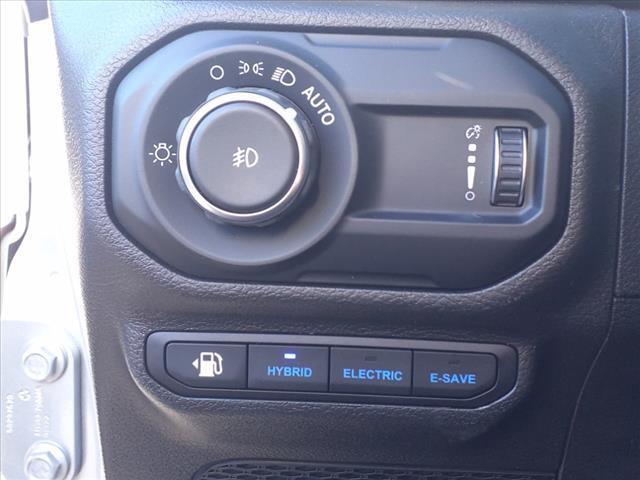 Photo of 2023 Silver Zynith Clearcoat Jeep Wrangler 4xe
