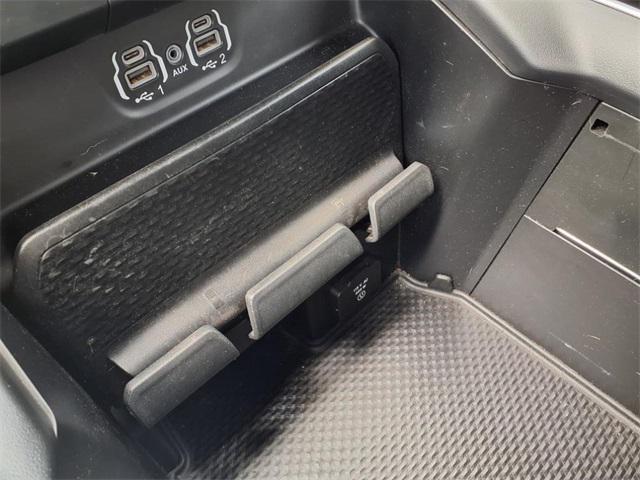 Photo of 2020 Granite Crystal Metallic Clearcoat RAM 1500