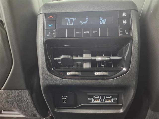 Photo of 2022 Velvet Red Pearlcoat Jeep Grand Cherokee L