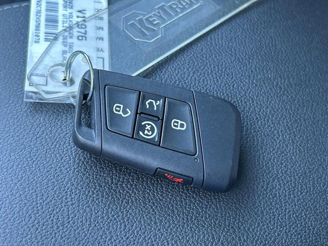 Photo of 2025 Deep Black Pearl Volkswagen Taos