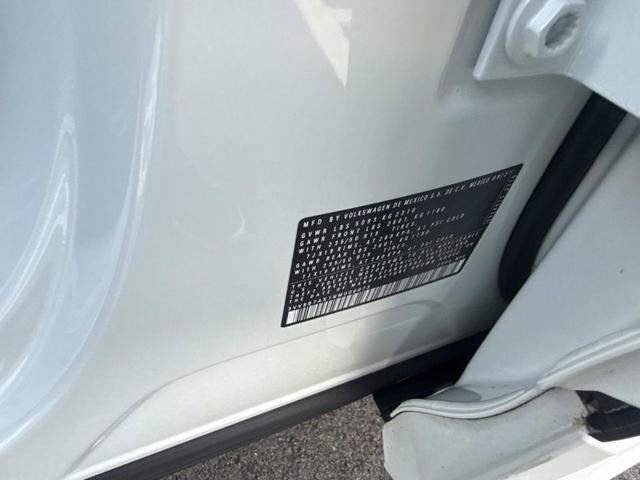 Photo of 2022 White Volkswagen Tiguan