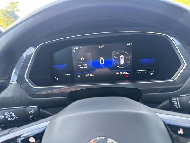 Photo of 2022 White Volkswagen Tiguan